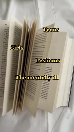Atmospheric creepy vibes check #booktok #queerbooks #emilymdanforth #plainbadheroines #bookrecommendations #lesbianbookrecs #gothicbooks #horrorbooks #atmosphericbooks #thebooksatchel #fyp #boardingschoolstories