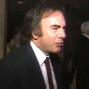 Stars react to 1986’s 🎥 “Ruthless People”! Various celebs from Neil Diamond to Mel Gibson give their opinion of the under appreciated comedy which turns 39 years old today! “Ruthless People” stars Danny DeVito, Bette Midler, Judge Reinhold and Helen Slater | Bette Midler: Still Divine