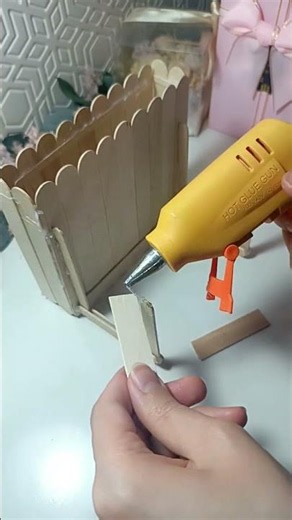 🎹 صناعة بيانو خشبي مصغر من عيدان الآيس كريم | فكرة DIY Mini Wooden Piano from ice cream Sticks