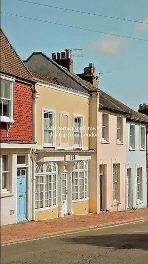 The perfect small town day trip from London 📍 Lewes, East Sussex #uktravel #englandtravel #travel