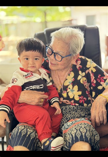 👶🏻🍼 ภารัณ👋 #ซีดานsedan #แม่หนูtiktok #ยาย่าหนู #phongphongfamily #แม่ค้าขายรถมอเตอร์ไซค์