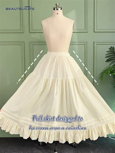 STOP letting your beautiful skirts fall flat. 🙅‍♀️Your gowns deserve the perfect volume.