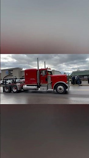 Semi Truck in 2025 Great Lakes Big Rig Challenge Parade in Onaway, MI! #shorts #semitrucks #bigrigs