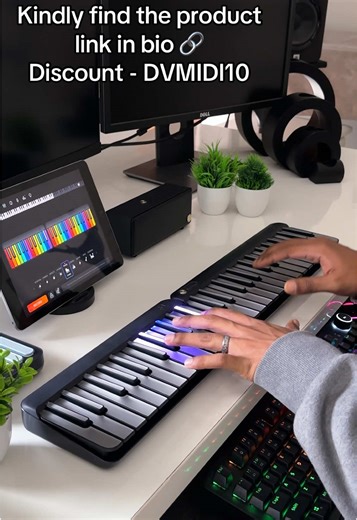 Iconic Piano Instrumental: Explore PopuPiano