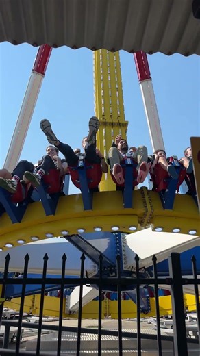 Wonder Woman ride at ‪@sixflagsgreatadventure‬ #wonderwoman