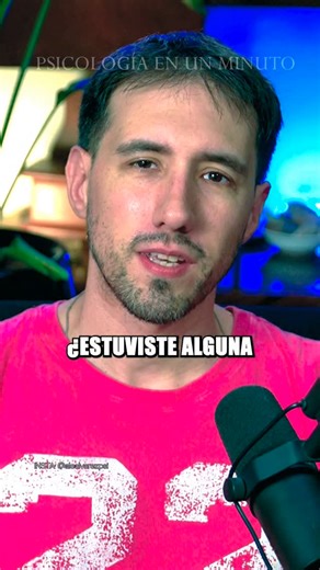 Ale Alvarez 🇦🇷 on Instagram: "Hay personas a las que solo les gusta GUSTARTE. ¿Estuviste alguna vez con alguien así? Si querés empezar a trabajar en vos y elegir relaciones más sanas te recomiendo la app de bienestar emocional que podés descargar gratis desde el link de mi perfil. Si te SIRVIÓ COMPARTÍ! ABRAZO GRANDE! #psicologia #reflexion #amorpropio #autoestima #motivacion"