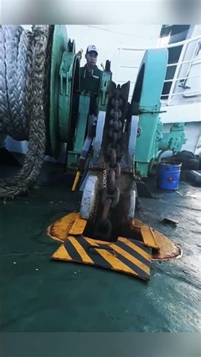 Winch vs Windlass: The Critical Machines That Keep Ships Safe#ShipTechnology#MaritimeEngineering