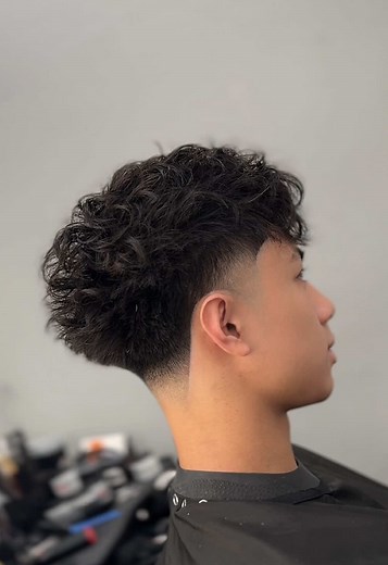 Blowout Mid Taper Haircut Tutorial for a Fresh Look