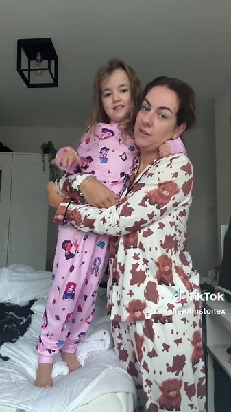 Themed Pyjama Fun for Mothers and Daughters