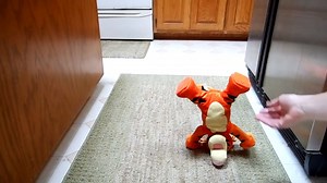 Disney Pooh DISNEY WINNIE THE POOH TUMBLE TIME TIGGER TUMBLING TOY