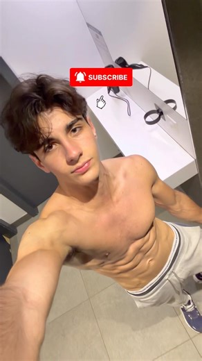 Physique esthétique, tracé et musclé avec un emploi du temps chargé ! 🔥⌚️😀#fitness #occupé #gym