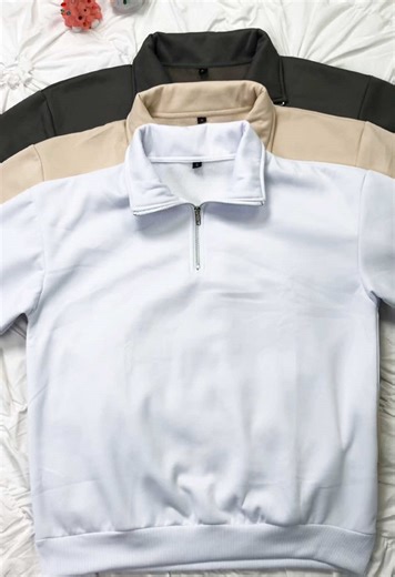 This white quarter-zip is my lazy-day staple—oversized, soft, and it pairs with everything.✨#christmas #winterfashion #longsleeve #sweatshirt #halfzip