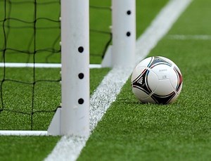UEFA approves use of goal-line technology