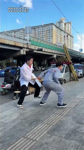 Escape From A Mentally Ill Person#funny #parkour #challenge #sports