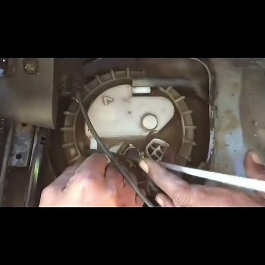 Toyota Yaris - How to remove Fuel Pump