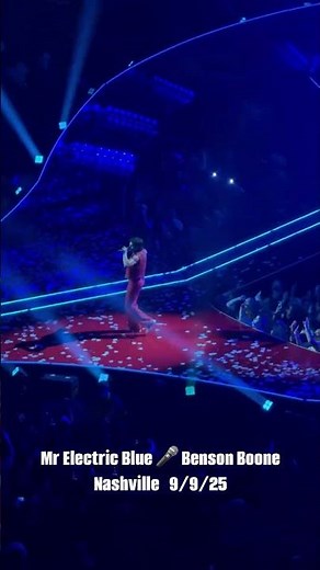 bensonboone performs Mr Electric Blue to a sold out Nashville crowd bridgestonearenaofficial 🎤