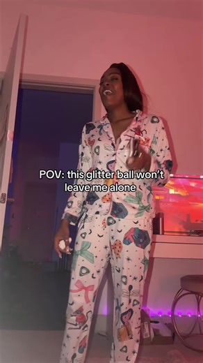 Limited Edition Glitter Spray Makes a Splash!