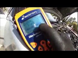 FINDING A VACUUM LEAK W/ SOAPY WATER, SMOKE & THE LONG AND SHORT TERM FUEL TRIM ON A SCANNER