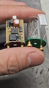 Glow starter versus electronic starter in series with incandescent lamp with different power. #glowstarter #starters #electronicstarter #electronics #electrical #curiosity #lamp #incandescent #blink #blinking | Van Stephen