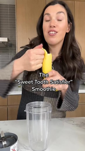 12 reactions | The best sweet tooth satisfier if you are looking for something a little healthier #healthyrecipes #chocolate #smoothie | Jennifer Maddox | Facebook