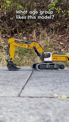 RC Excavator Gifts for Black Friday