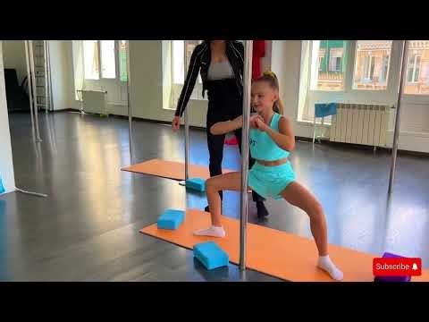 Young Yoga Challenge Girls I Gymnastics & Flexibility I Stretching split and over split # yoga 41