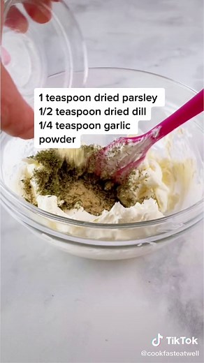 Delicious Garlic and Herb Cream Cheese Spread Recipe