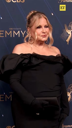 Do you know this SLAY?! The one and only Jennifer Coolidge has arrived to the #Emmys. ⭐ | Entertainment Tonight