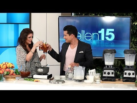 Mario Lopez Reunites with 'Saved by the Bell' Cast Member on The Ellen Show