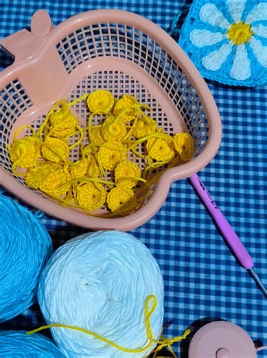 Thread&Bloom ပန်းကလေးများ - Crochet Flowers