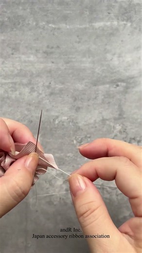 パールフリル フリルリボン 簡単可愛いリボンの作り方 #ハンドメイド #paveribbon #リボンの作り方 #リボンアクセサリー #handmade #アンドアール #日本アクセサリーリボン協会