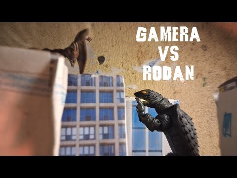 Gamera VS Rodan [Stop motion]