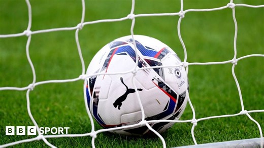 Cambridge United 2-1 Crewe Alexandra: Late penalty secures U's dramatic win