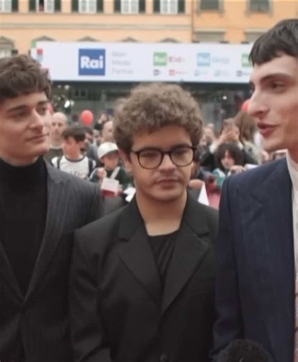 Finn Wolfhard's Subtle Glances in Stranger Things Interview