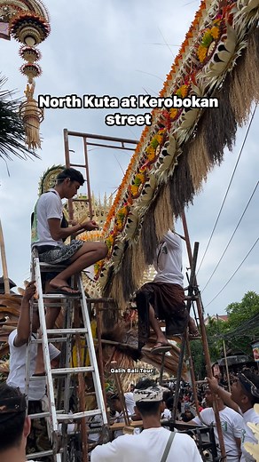 69K views · 1.4K reactions | Kerobokan today ❤️ Such a beautiful view. This is the creativity of Bali’s youth, where art truly flows in our veins. If you pass through this road, you’ll have the chance to witness this wonderful sight. The street is filled with stunning giant Penjor decorations. ❤️ | Galih Bali Tour - Bali Driver and Guide | Facebook