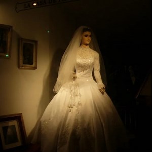 30 reactions · 13 shares | La Pascualita is a famous urban legend associated with a mannequin that is believed to be a preserved human corpse on display in a bridal shop in Chihuahua, Mexico. According to the legend, the mannequin was said to be the embalmed body of the shop owner's daughter, Pascuala Esparza, who had died on her wedding day in the 1930s. | Terrifying Earth | Facebook