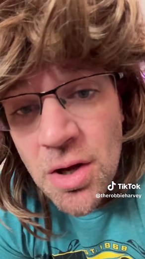 “Alpha” Dom is the dating expert we all need. | dating