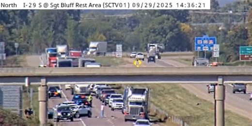Driver dies after crash on I-29 near Sgt. Bluff, IA