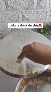 3.6M views · 861 reactions | Tap to know why When baking cakes, crumbs can be a mess on the turntable, Instead of using tissue, a quick and efficient method is using a knife ( as shown in the above video ). It is a simple, easy and, saves time. Hope you like it Follow @bakemydaycookingstudio for more baking hacks #reels #reelsinstagram #bakinghack #bakingtips #bakingfromscratch #baking #bakers #cleanhack | Bakemyday - Cooking Studio | Facebook
