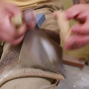 55K views · 1K reactions | Flintknapping for Beginners on the HuntPrimitive YouTube channel. Also tools, rock, KnapEasy are all available on the HuntPrimitive website | HuntPrimitive / Gill's Primitive Archery | Facebook