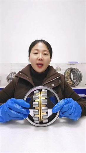 The bearing 22315MB is a very classic and widely used self-aligning roller bearing. Key features and advantages: 1. Automatic alignment function: The most important characteristic. The outer raceway of the bearing is spherical, which can compensate for axial misalignment caused by installation errors, shaft bending or housing deformation (typically allowing a 1.5° - 2.5° alignment angle). This significantly reduces edge stress and extends the bearing's lifespan. 2. Extremely high load capacity: 