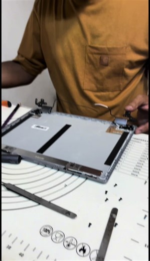 Laptop Hinge Repair Process: Step-by-Step Guide