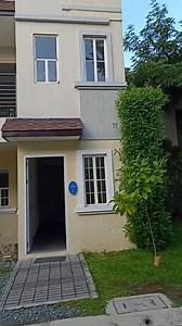 8 comments | BAHAY NA HULUGAN, PARANG NAGRERENTA KA LANG! Walang Bank Account? Hindi Pag-ibig member? Pero may trabaho at may pangarap mag kabahay? Aba kapatid halina’t mag usap tayo tutulungan ko po kayo. No Spot Downpayment para ka lang nag rerent dito. Free tripping 09778043710(Globe/Viber/) 09104408434(Smart/Whattsup) #DressedupModel | Abot kayang bahay para sa ofw and locally employed | Facebook