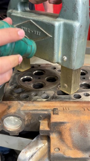Cracked Cummins cylinder head. Sometimes things are not always what they seem, and it is necessary to use specialized equipment for proper inspection #cummins #autoshop #autorepair #carrepair #enginebuild | Dave's Engines