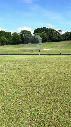 Acceleration / Deceleration work during 200’s!!! Fueled by @fannyb00eats #trackandfield