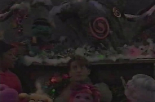 There’s a great big world outside Allegra’s Window! #allegraswindow #nickjr #90s #90skids #90sthrowback #puppets #puppet #fun #childhood #preschool #songs #music #nickelodeon #fyp #foryoupage #cats #dogs #throwback #nostalgia #nostalgic #drawing