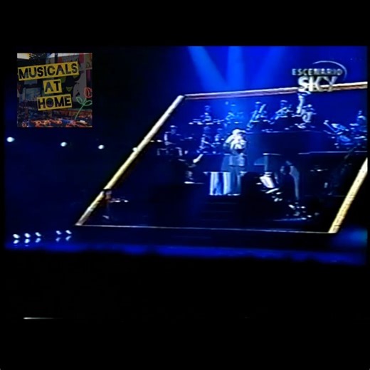 Musicales BAires 🇦🇷 on Instagram: "Un día como hoy hace 25 AÑOS se estrenaba en BAires la mejor versión de 🔴 CHICAGO 🔴 Un Hito en la Historia de nuestro Teatro Musical 🔺️ El 17 de enero de 2001, Chicago regresó a los escenarios porteños, en esta ocasión al Teatro Ópera, con una producción idéntica al revival de Broadway dirigido por Walter Bobbie y coreografiado por Ann Reinking. 🔻 El montaje corrió a cargo de la empresa CIE y estuvo protagonizado por Sandra Guida como Velma Kelly, Alejand