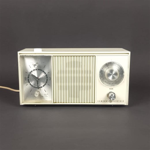 General Electric Solid State Radio With Clock and Alarm Functions From the 1960s - Etsy