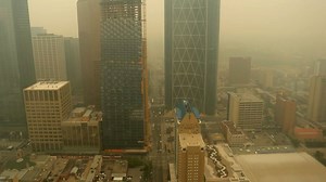 Air quality in Calgary is terrible and the smoke is expected to stick around until Sunday. Find out how to protect yourself. https://calgaryherald.com/news/local-news/smoke-pocalypse-continues-in-calgary-with-air-quality-considered-high-risk?video_autoplay=true | Calgary Herald