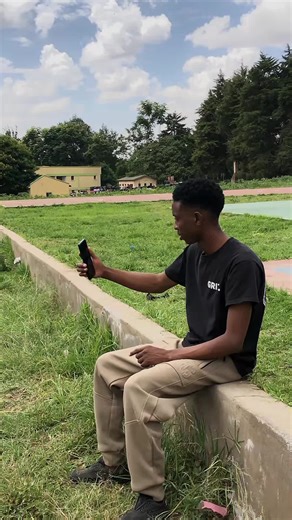 Comedy Skit on Phone Mishaps